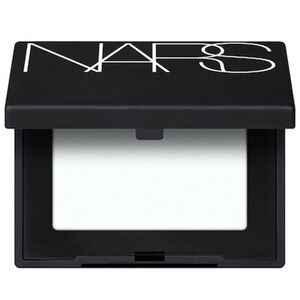 NARS MINI LIGHT REFLECTING™ SETTING POWDER - PRESSED Crystal